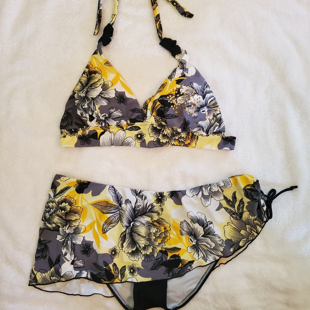 Halter two-piece Bikini